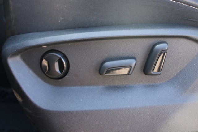 Used 2021 Volkswagen Atlas SE w/ Towing Package image 13