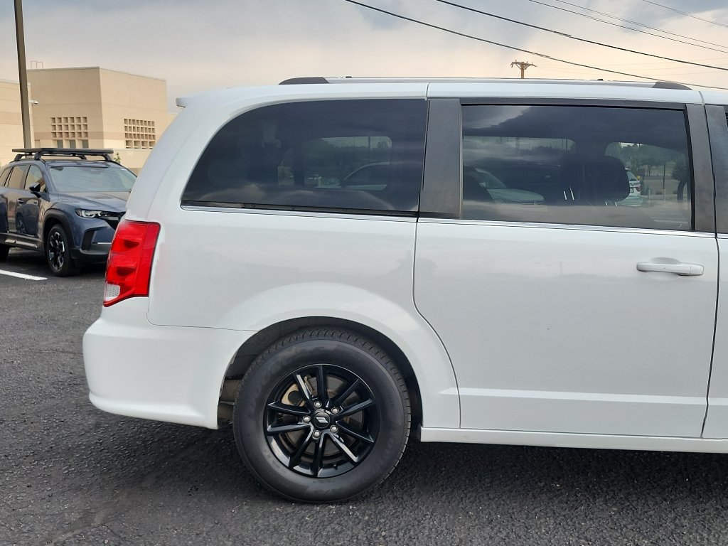 Used 2019 Dodge Grand Caravan SXT FWD image 5