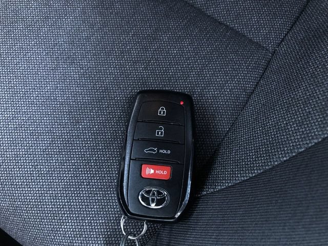 Used 2026 Toyota Camry LE FWD image 32