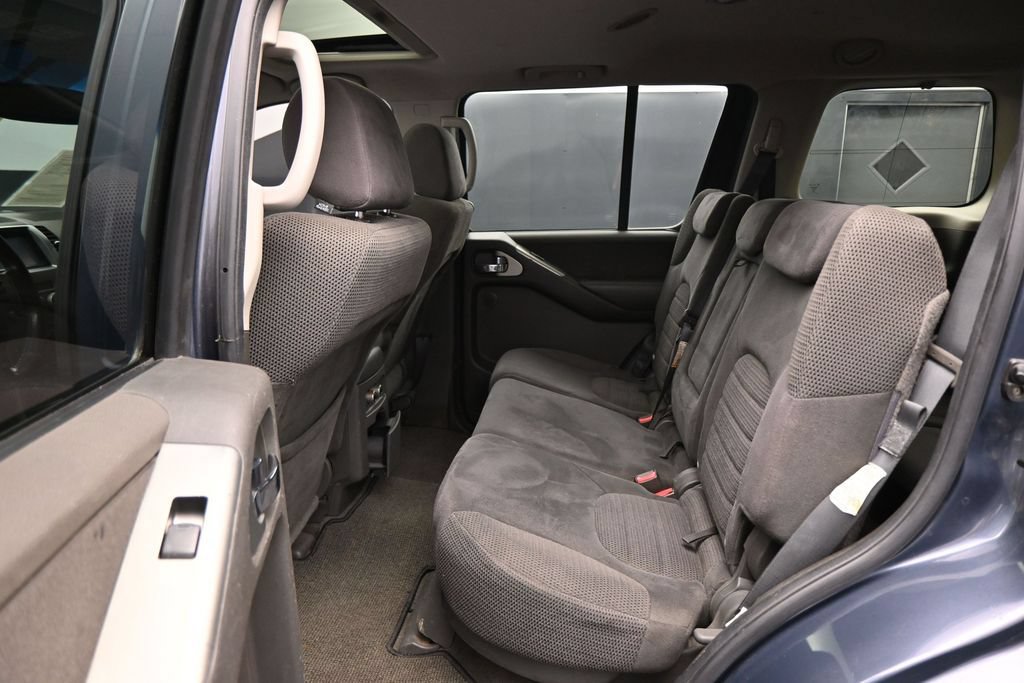 Used 2006 Nissan Pathfinder SE w/ (P01) Se Premium Pkg AWD/4WD image 24