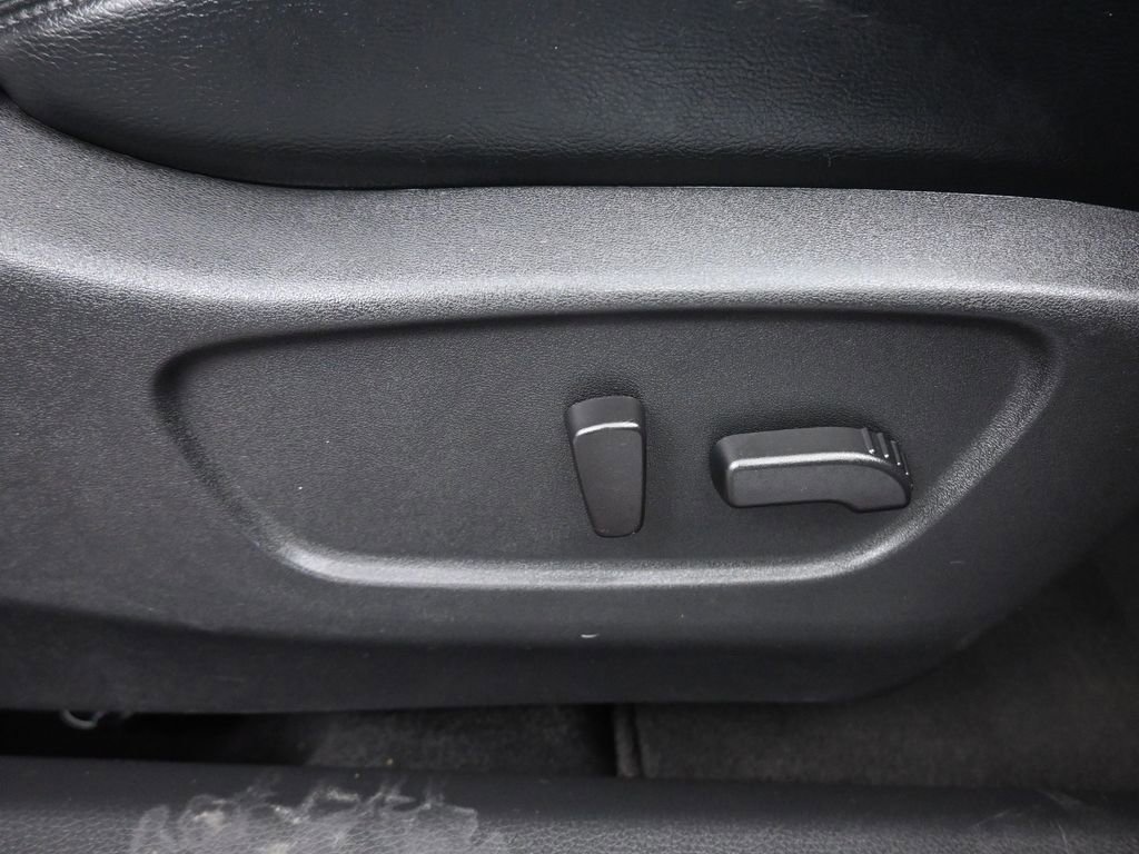 Used 2022 Nissan Rogue Sport SL w/ Premium Package image 44