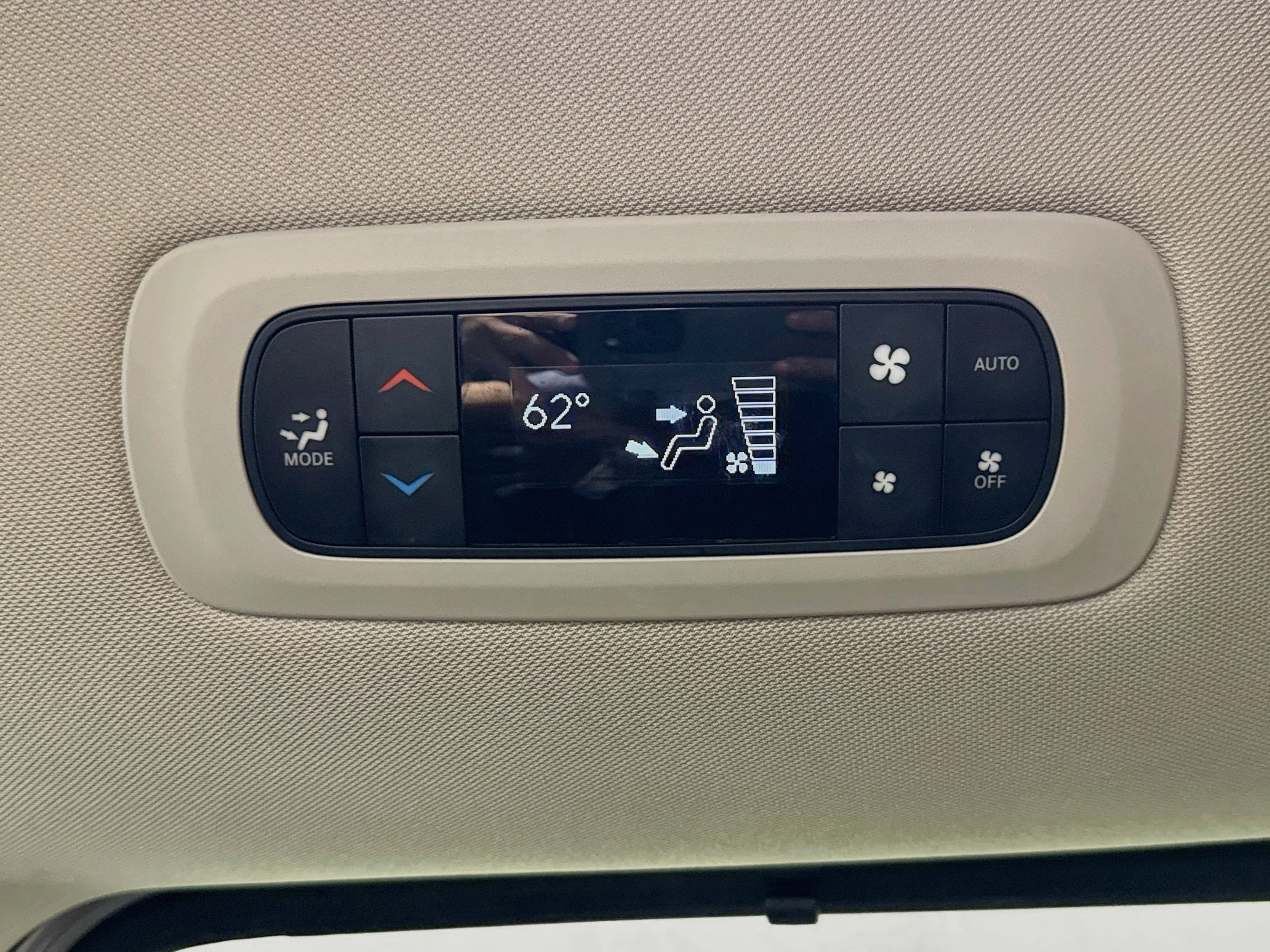 Used 2024 Chrysler Pacifica Touring-L FWD image 29