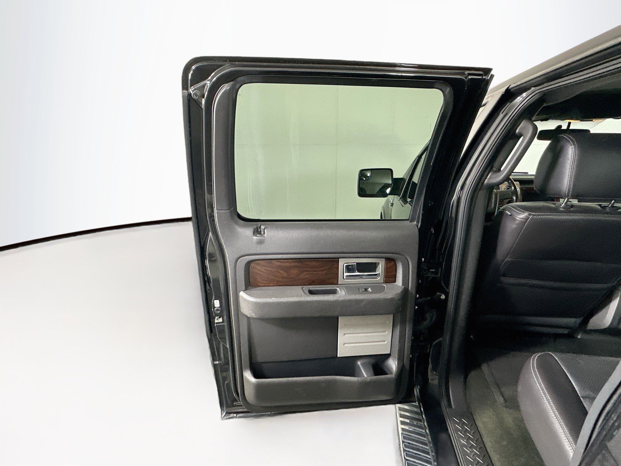 Used 2012 Ford F150 Lariat w/ Lariat Plus Pkg RWD image 27