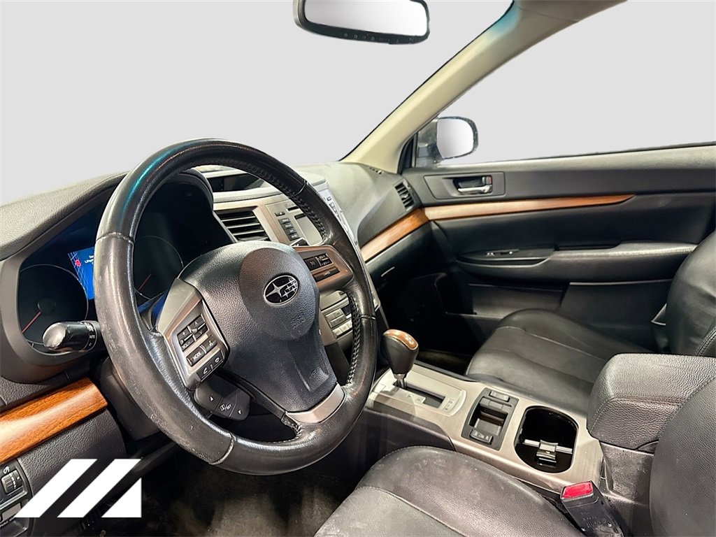 Used 2013 Subaru Outback 2.5i Limited image 9