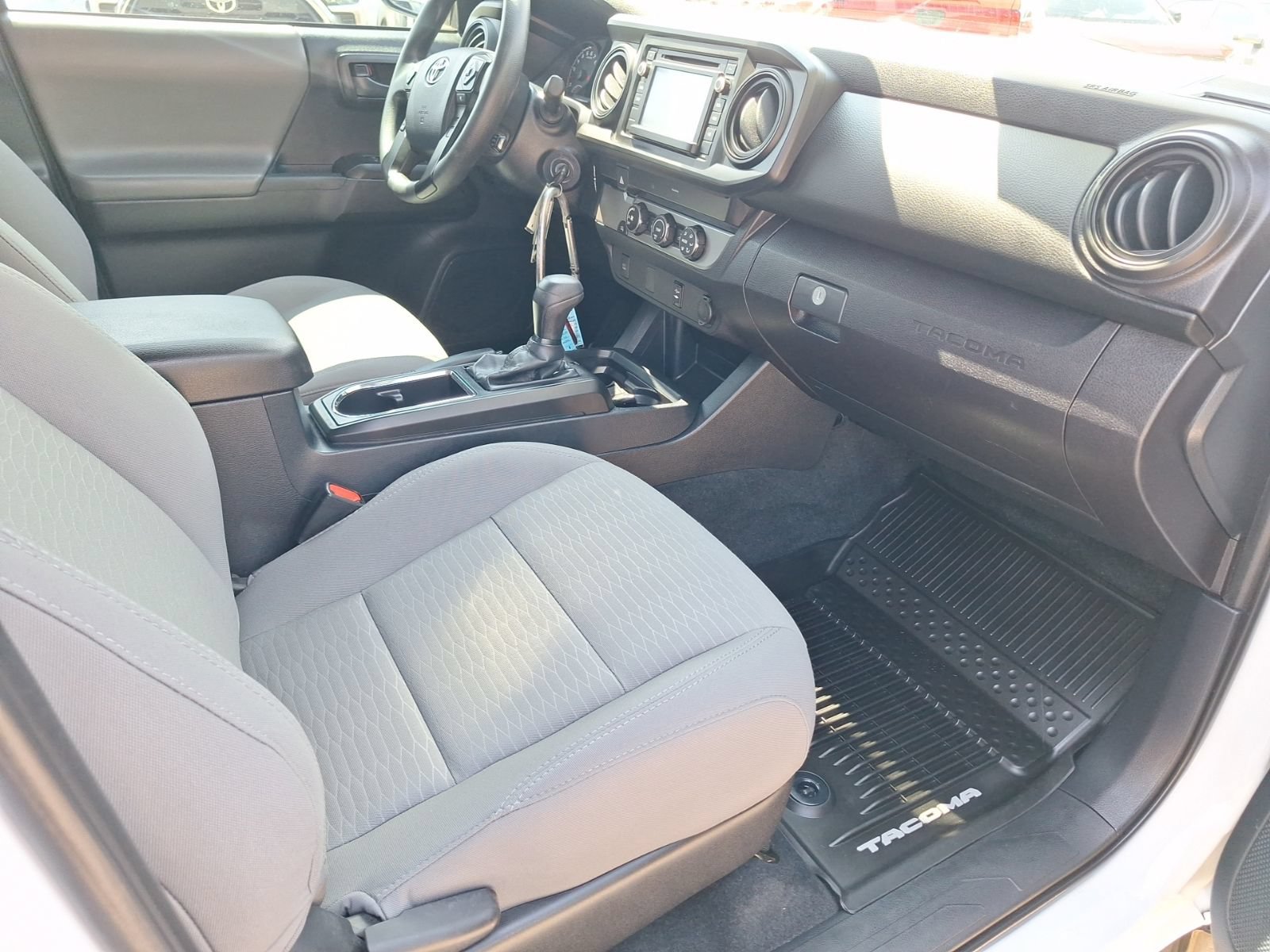 Used 2019 Toyota Tacoma SR w/ SR Convenience Package RWD image 30