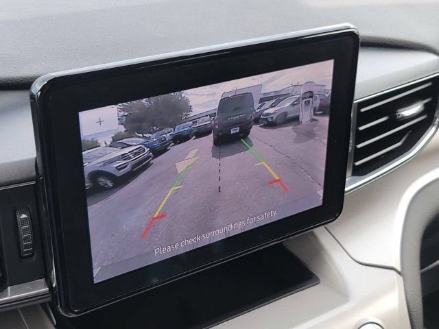 Certified 2023 Ford Explorer XLT w/ Equipment Group 202A RWD image 26