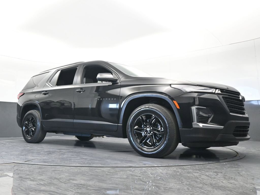 Used 2023 Chevrolet Traverse LT w/ Midnight/Sport Edition image 65