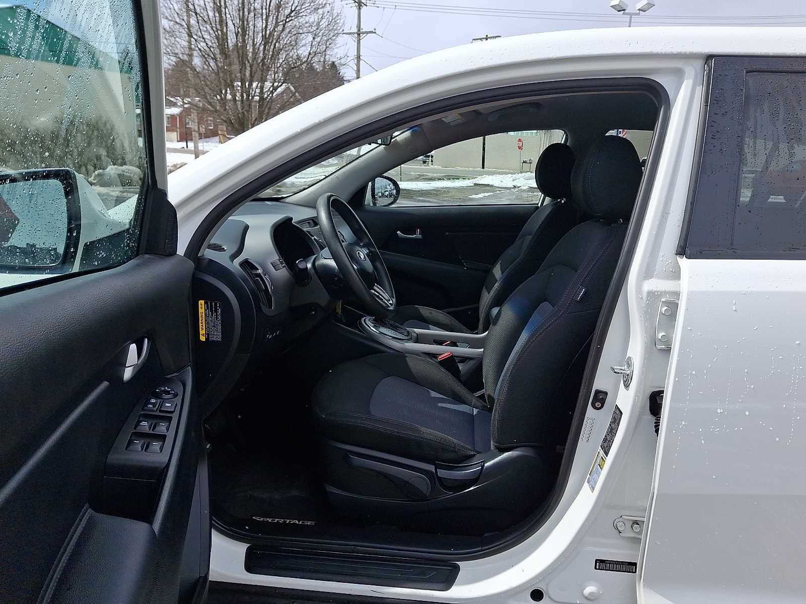 Used 2016 Kia Sportage LX image 14