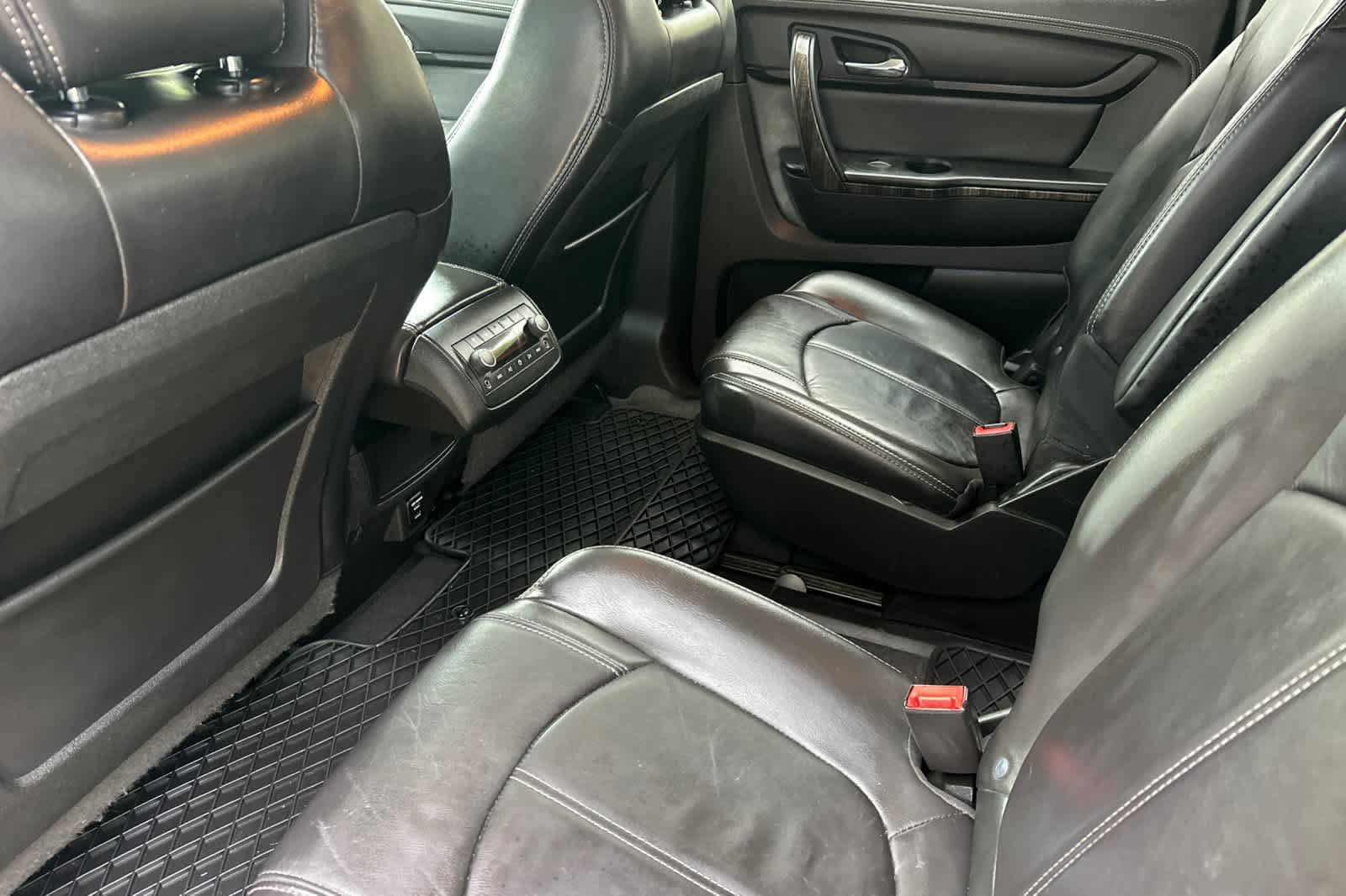 Used 2014 GMC Acadia SLT AWD/4WD image 4