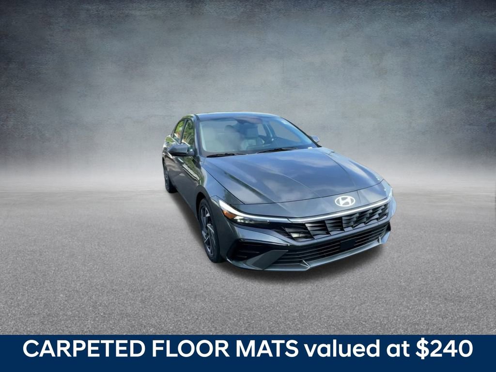 New 2025 Hyundai Elantra Limited image 3