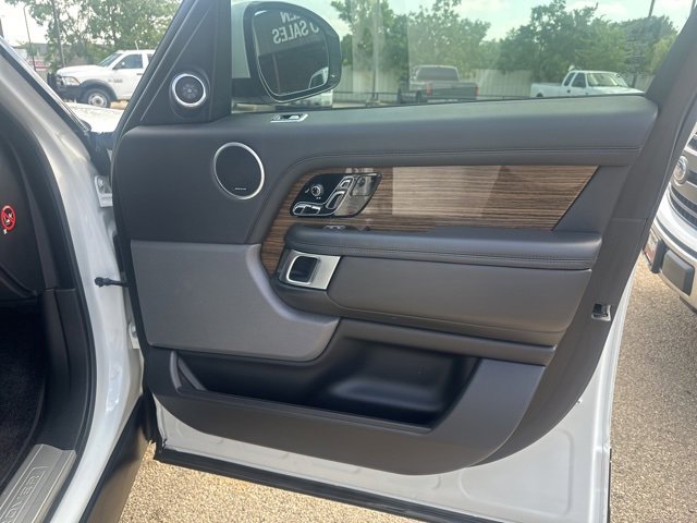Used 2019 Land Rover Range Rover HSE image 6