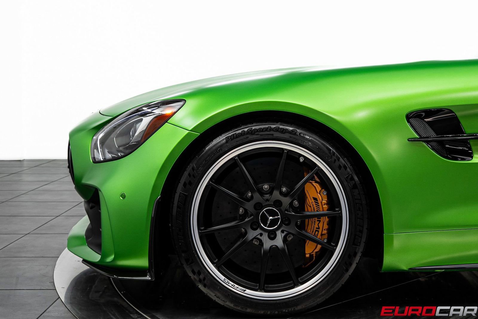 Used 2018 Mercedes-Benz AMG GT R image 13