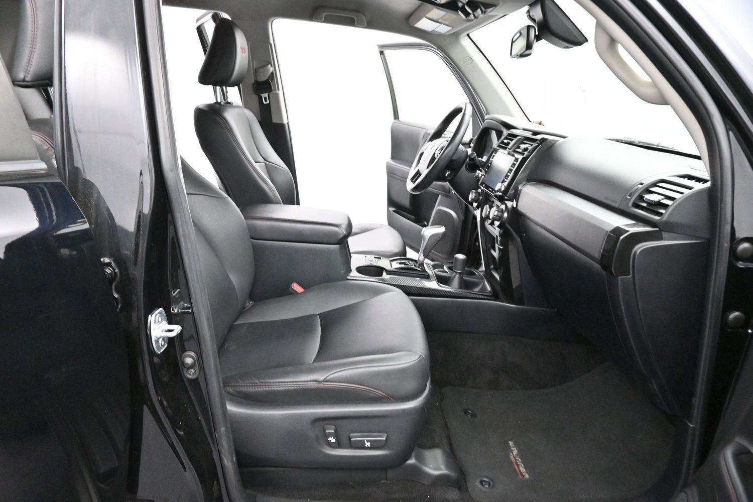 Used 2021 Toyota 4Runner TRD Off-Road Premium AWD/4WD image 33