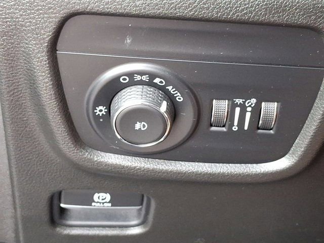 Used 2021 Jeep Grand Cherokee L Limited AWD/4WD image 31