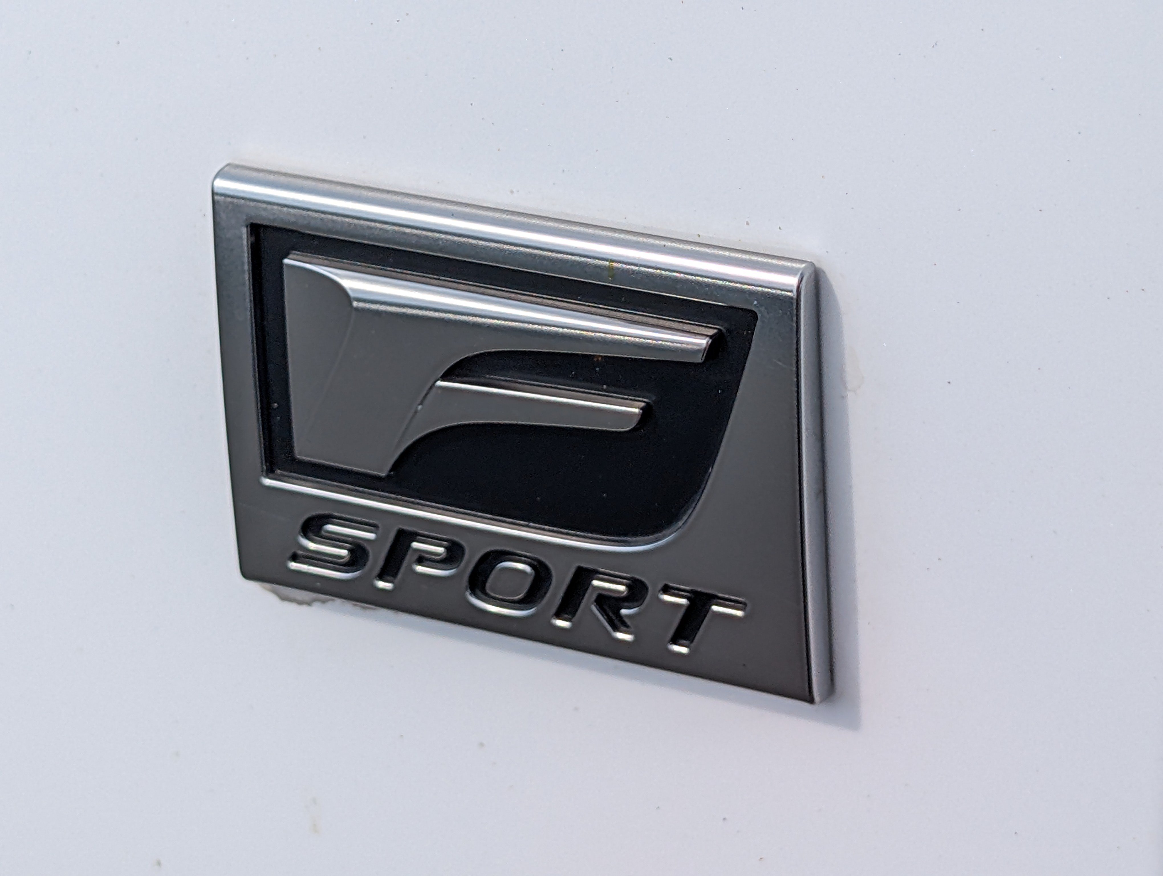 Used 2023 Lexus RX 500h F Sport w/ Cold Area Package AWD/4WD image 10