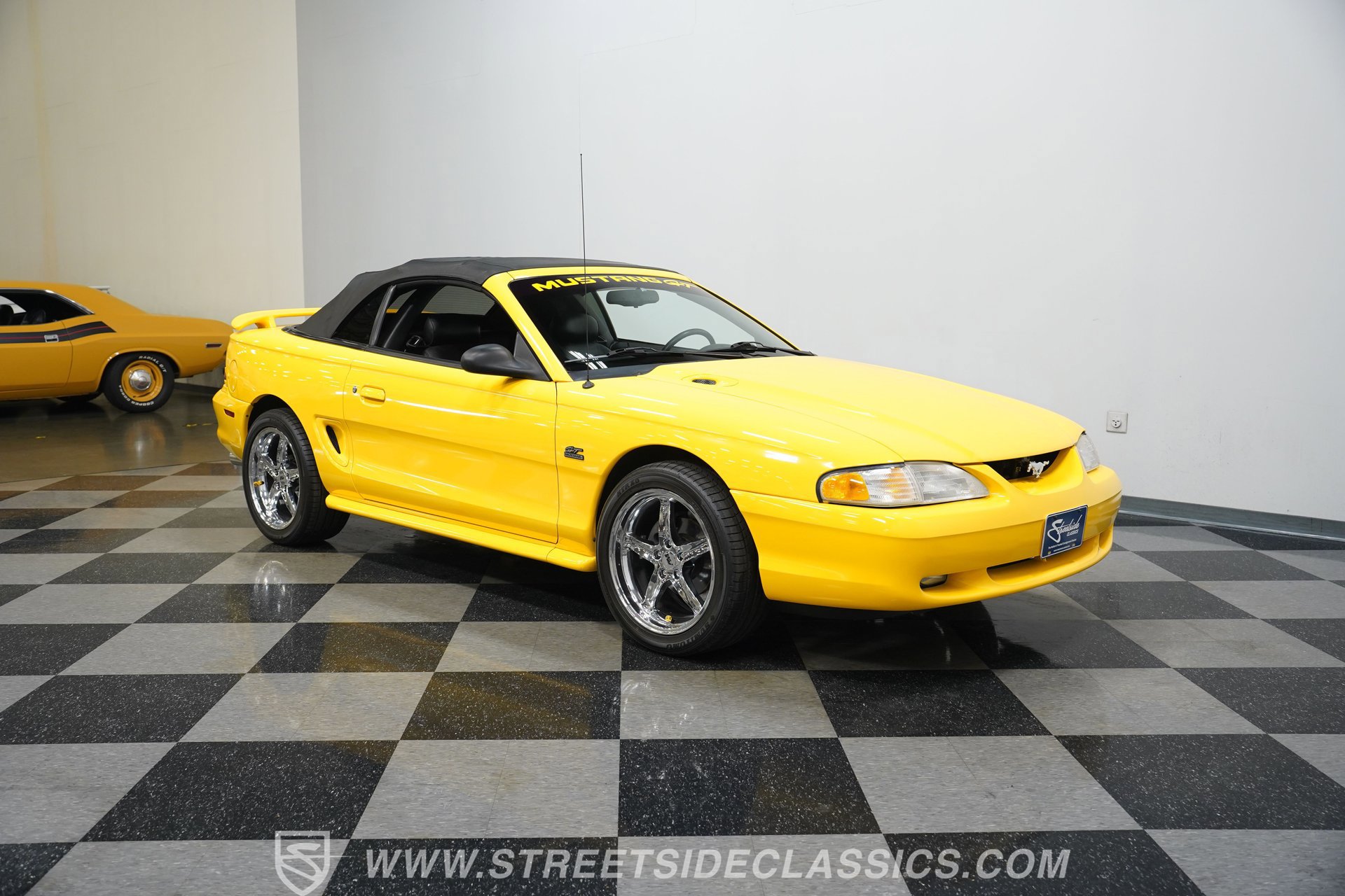 Used 1995 Ford Mustang GT RWD image 16