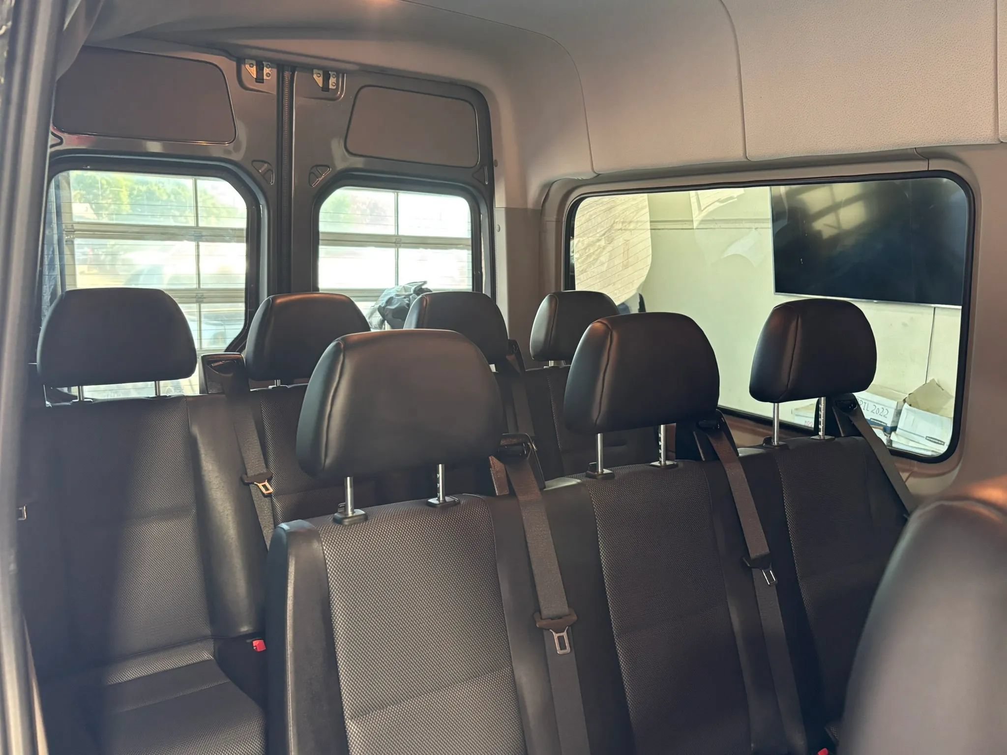 Used 2014 Mercedes-Benz Sprinter 2500 image 17
