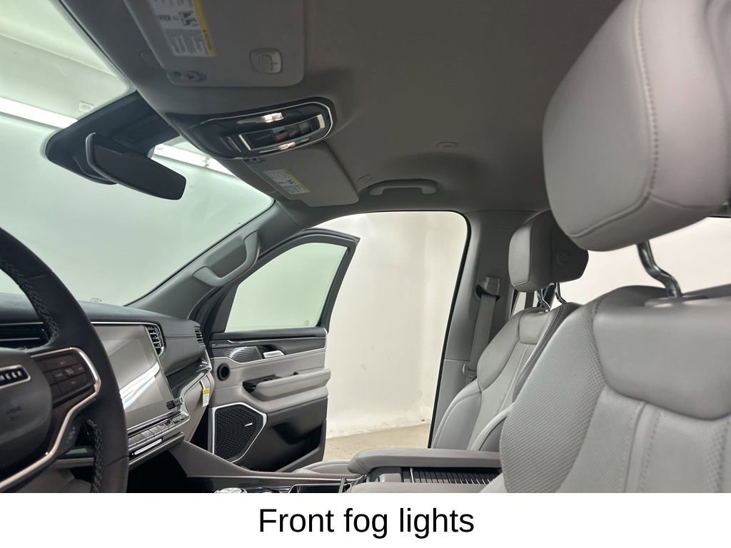 Used 2024 Jeep Wagoneer L 4WD image 35