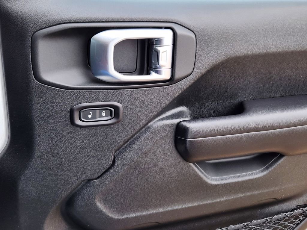 Used 2019 Jeep Wrangler Unlimited Sport S image 12