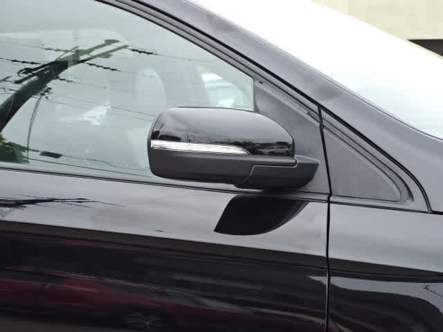 Used 2019 Ford Edge ST AWD/4WD image 7