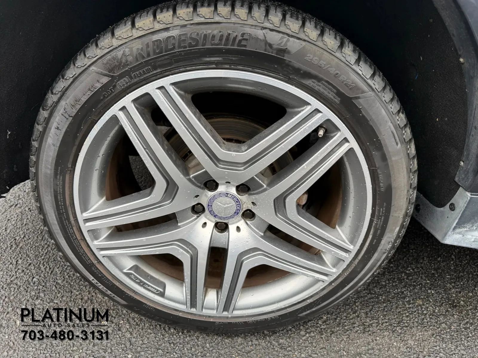 Used 2010 Mercedes-Benz GL 550 4MATIC image 21