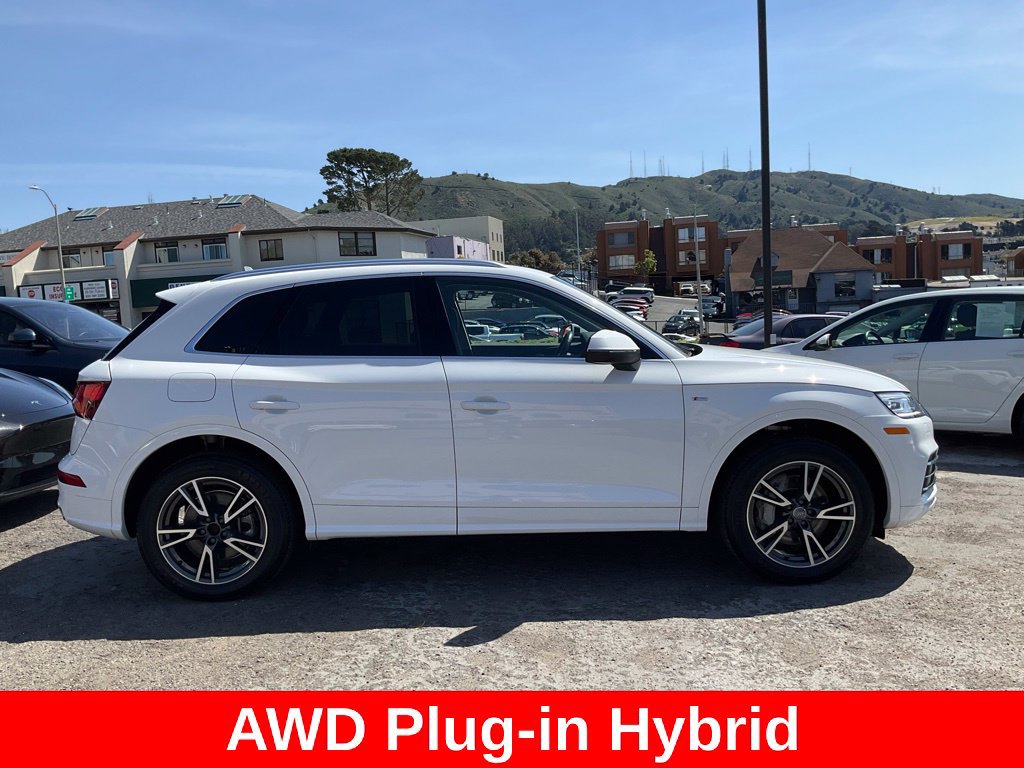 Used 2020 Audi Q5 e Premium w/ Convenience Package AWD/4WD image 3