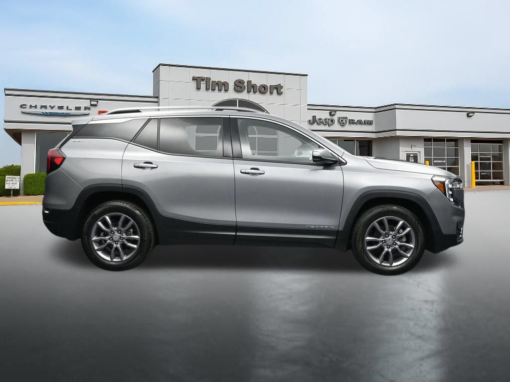Used 2024 GMC Terrain SLT AWD/4WD image 6