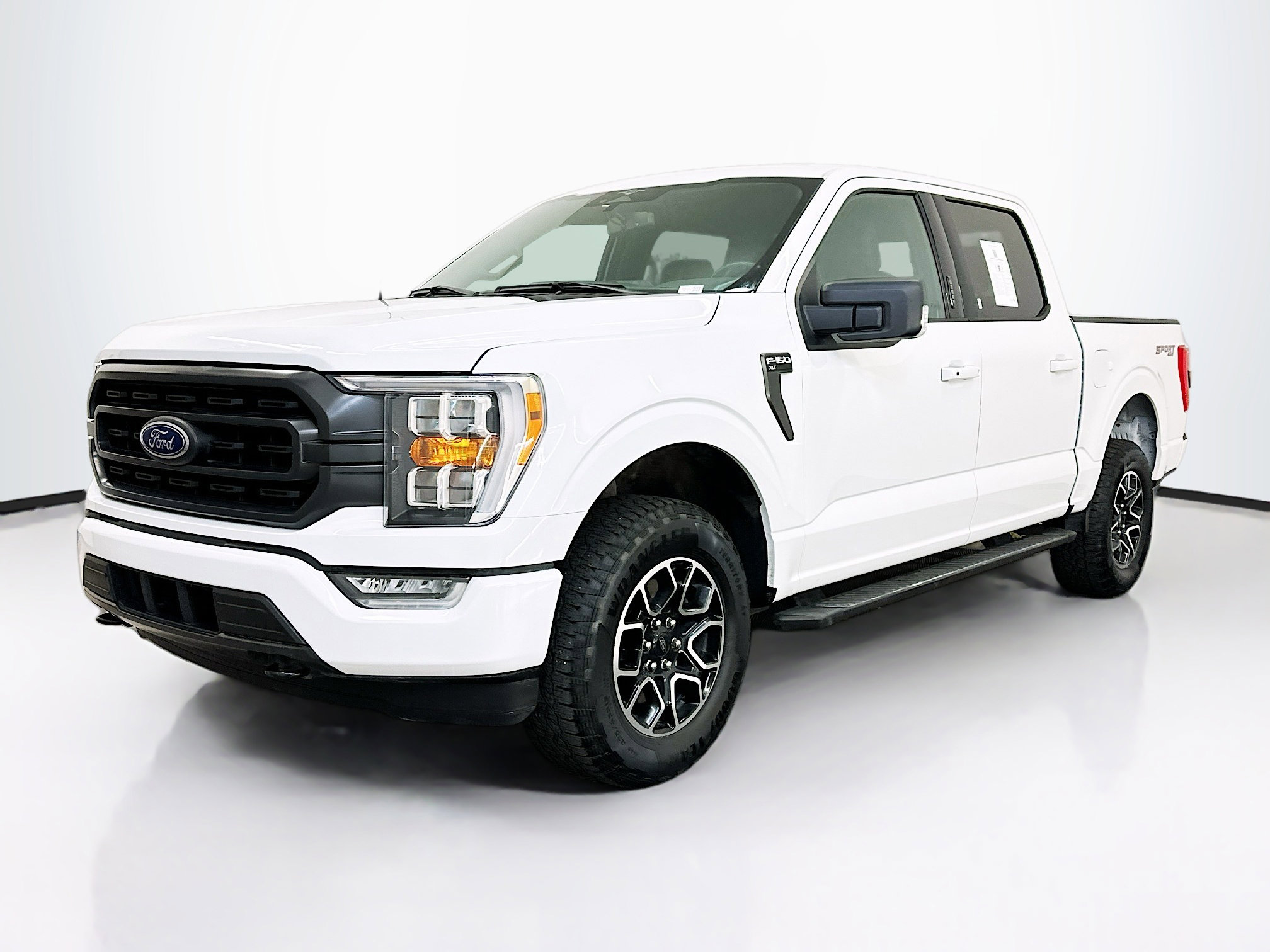Used 2023 Ford F150 XLT w/ Equipment Group 302A High image 3