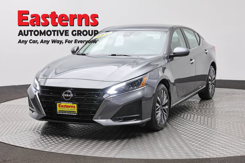 Used 2023 Nissan Altima 2.5 SV AWD/4WD image 1