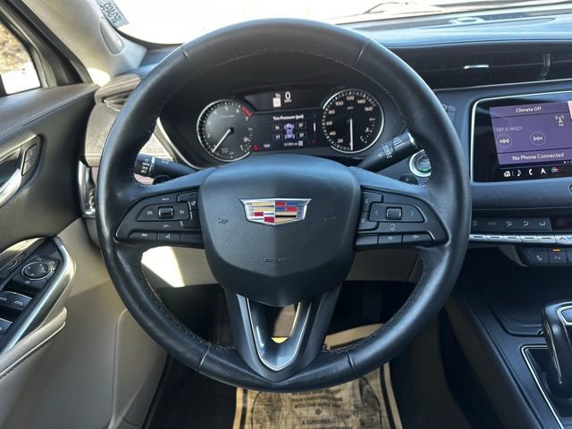 Used 2019 Cadillac XT4 Luxury w/ Cold Weather Package image 26