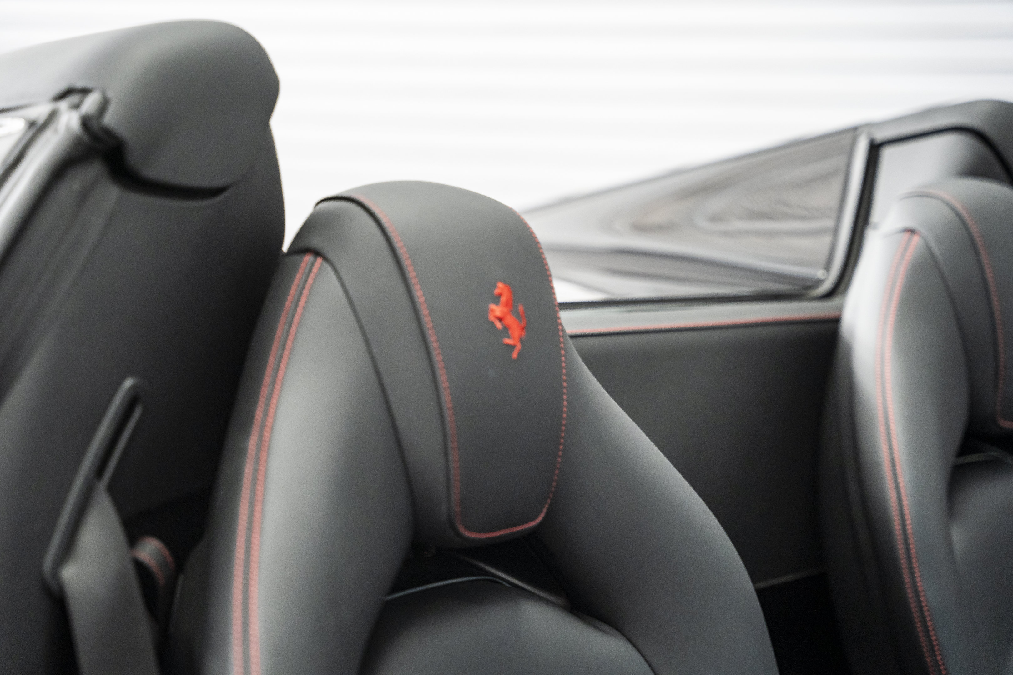 Used 2022 Ferrari F8 Tributo RWD image 34