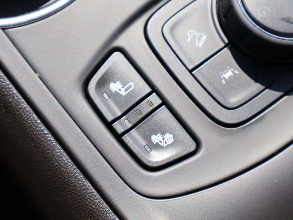 Used 2023 GMC Terrain SLT AWD/4WD image 37