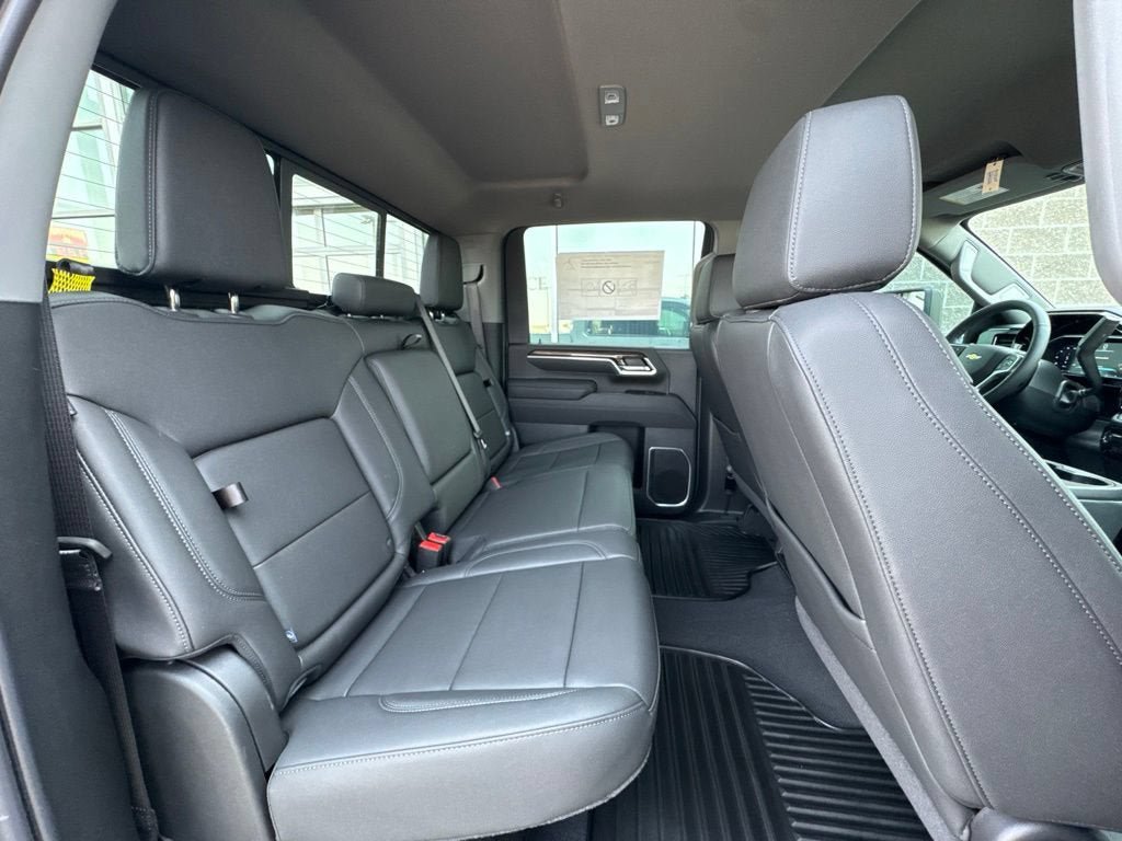New 2026 Chevrolet Silverado 3500 LT w/ Leather Package AWD/4WD image 39
