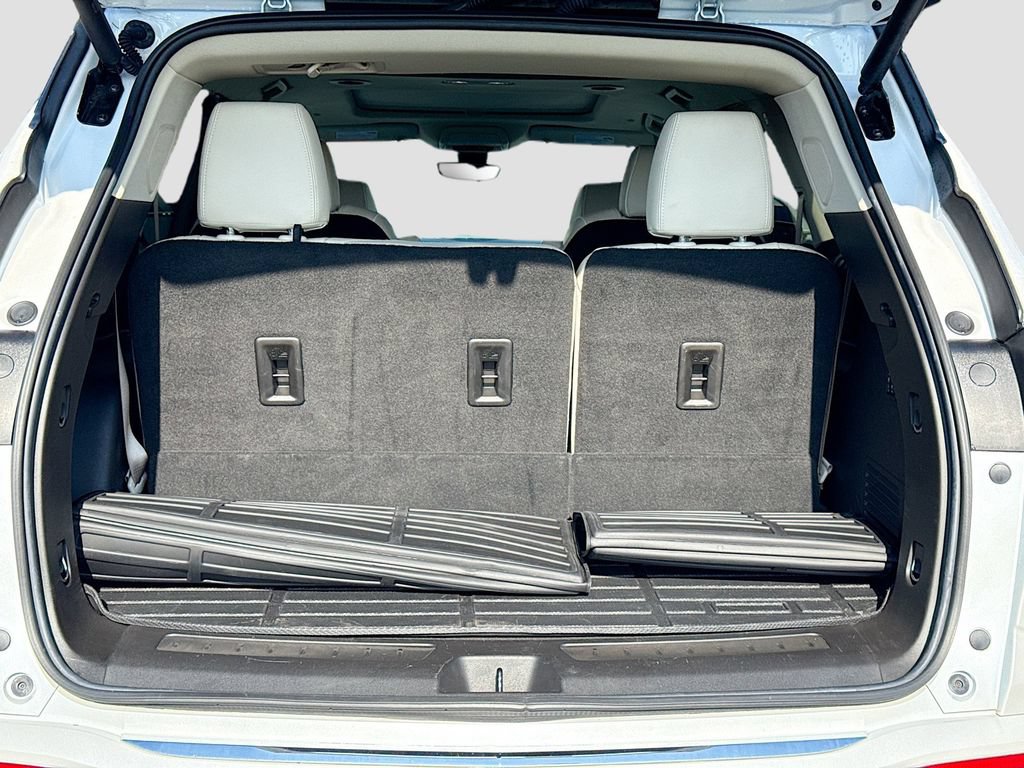 Used 2024 Buick Enclave Avenir w/ Trailering Package, 5000 lbs. FWD image 28