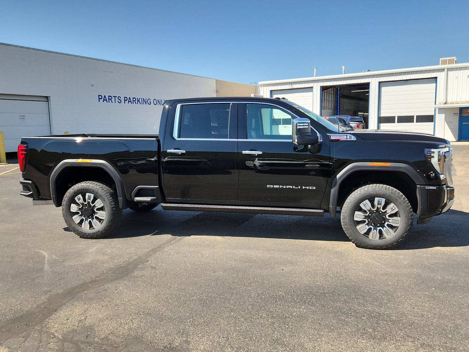 New 2026 GMC Sierra 2500 Denali w/ Max Trailering Package image 5