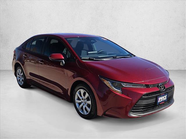 Used 2023 Toyota Corolla LE image 3