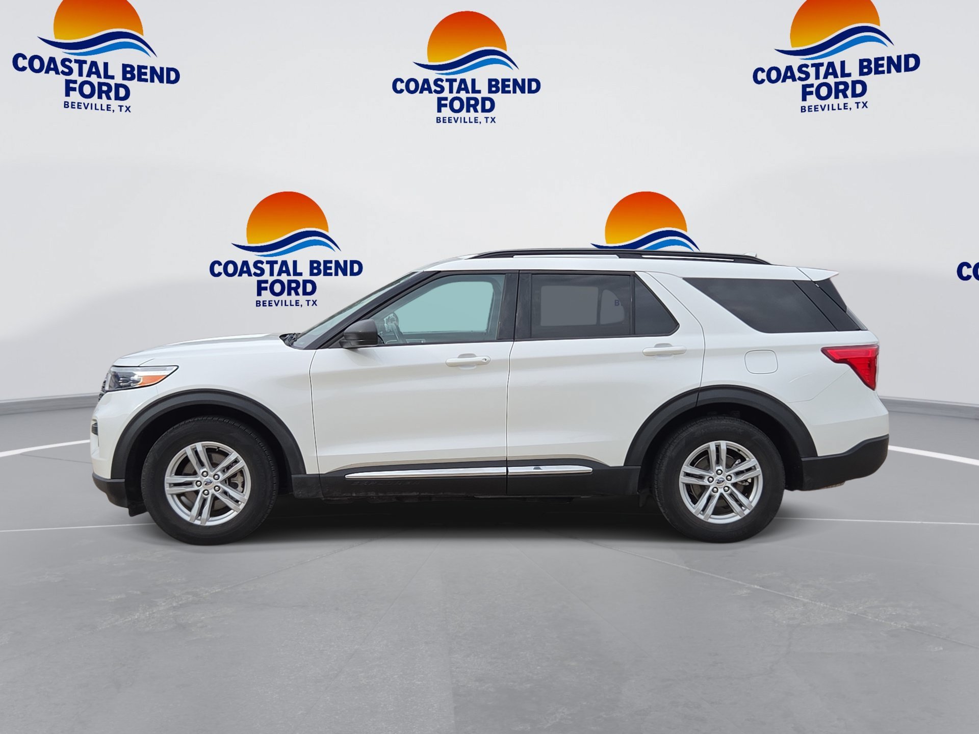 Used 2024 Ford Explorer XLT