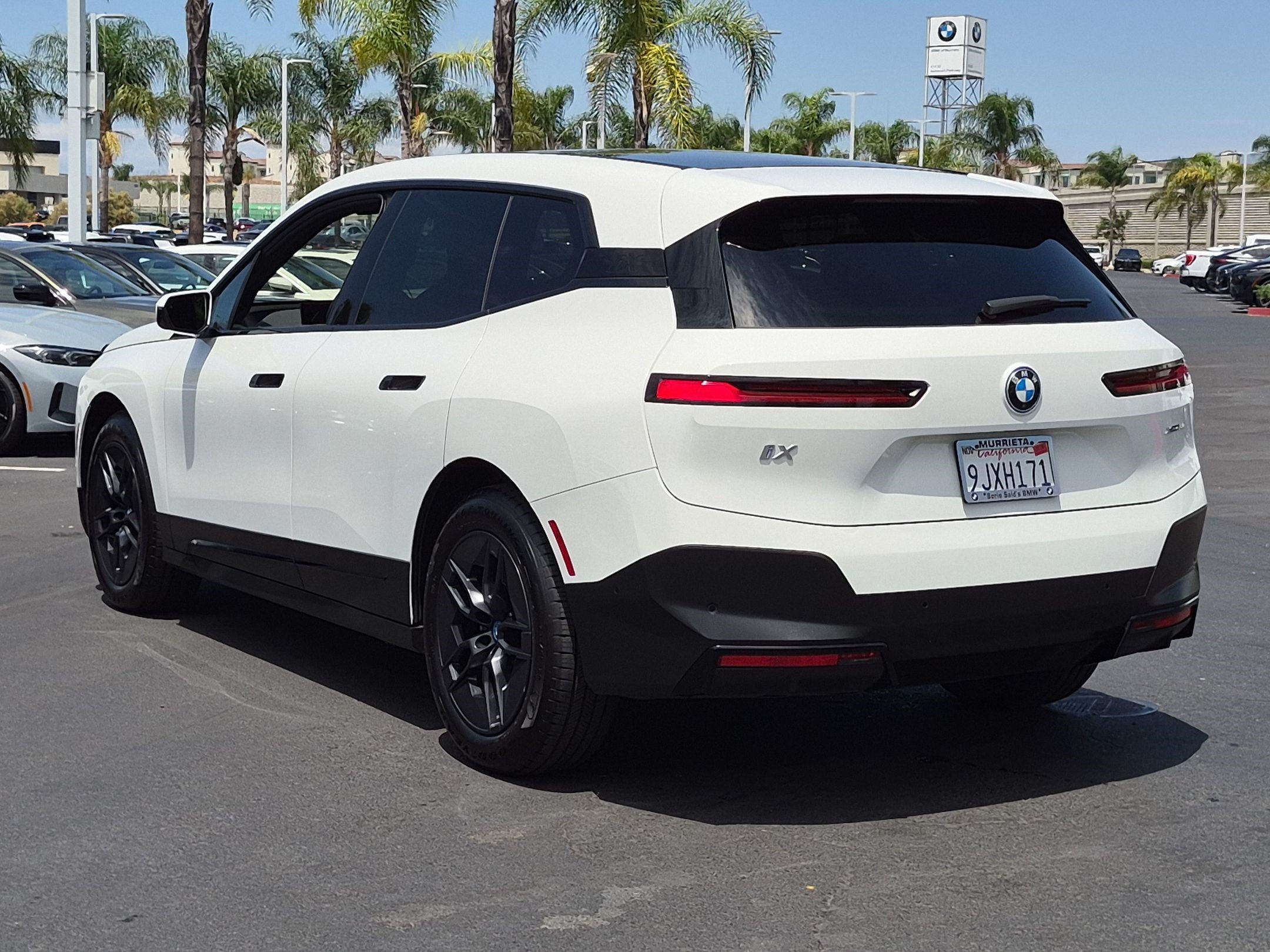 Used 2024 BMW iX xDrive50 AWD/4WD image 8