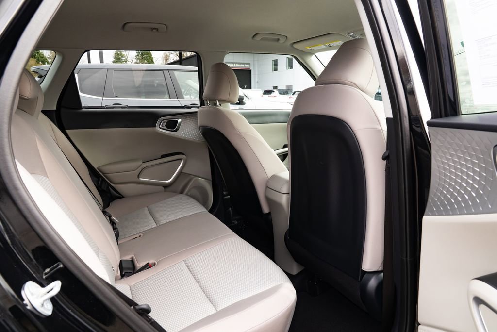 Used 2024 Kia Soul LX image 23