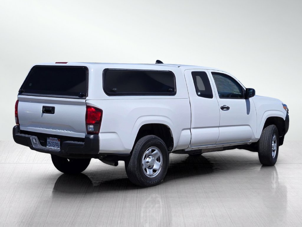 Used 2023 Toyota Tacoma SR RWD image 4