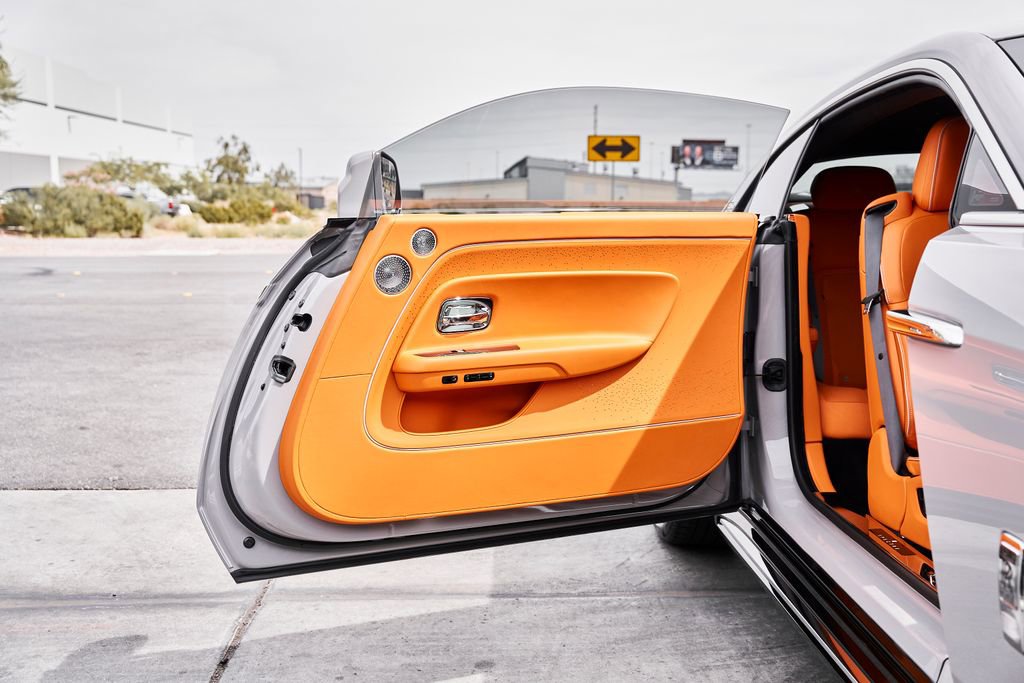 Used 2025 Rolls-Royce Spectre w/ Spectre Launch Package image 20