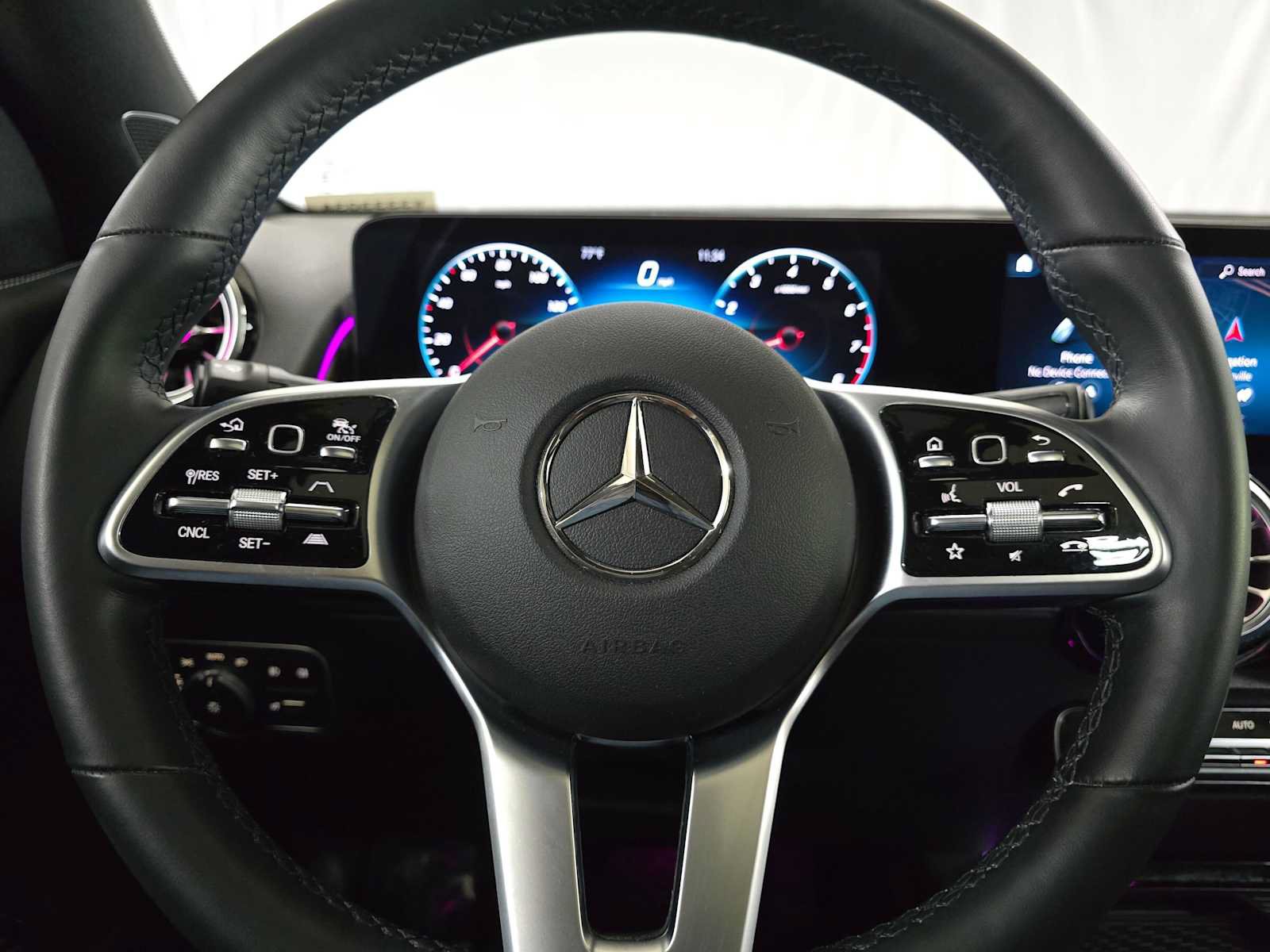 Used 2023 Mercedes-Benz GLB 250 4MATIC image 26