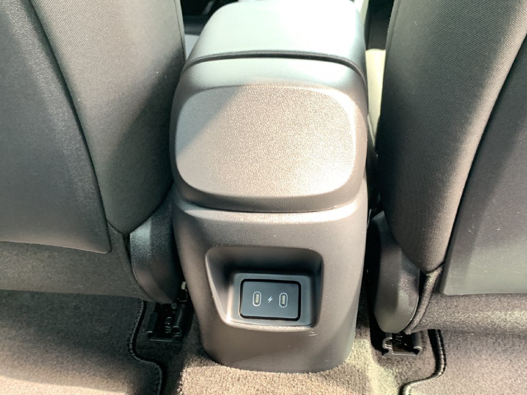 Used 2026 Hyundai Elantra SE FWD image 39