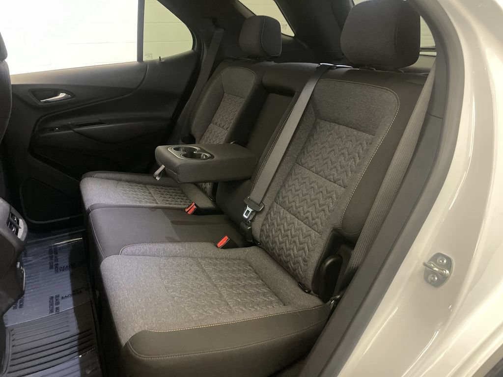 Used 2024 Chevrolet Equinox LT FWD image 16