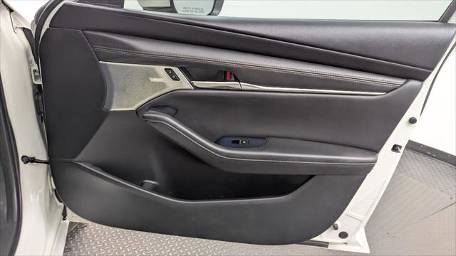 Used 2019 MAZDA MAZDA3 AWD Hatchback w/ Preferred Pkg image 22