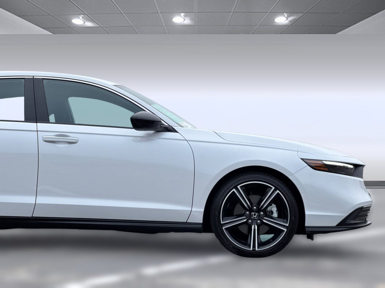 Used 2025 Honda Accord Sport image 33