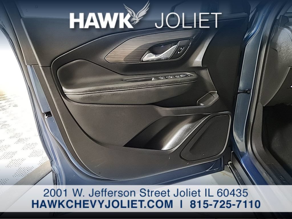 Used 2024 GMC Terrain SLE AWD/4WD image 18