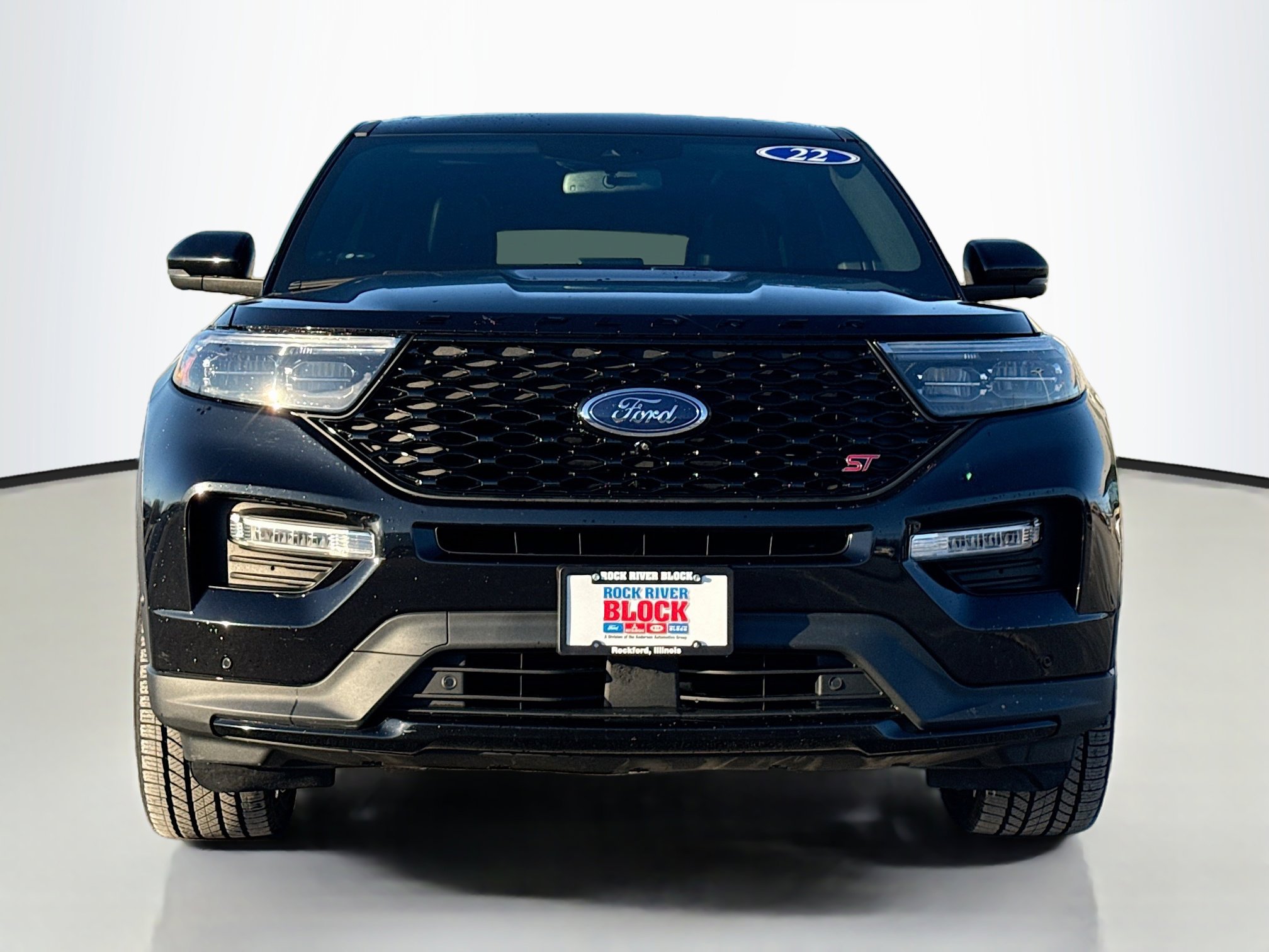 Certified 2022 Ford Explorer ST w/ ST Street Pack image 18