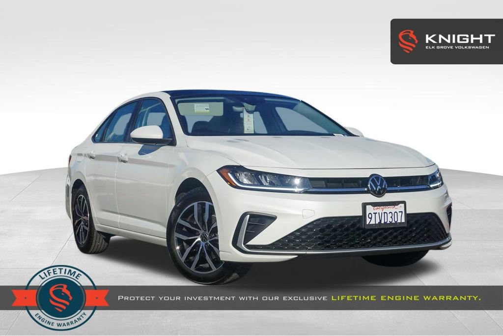 Certified 2025 Volkswagen Jetta SE w/ Sunroof Package