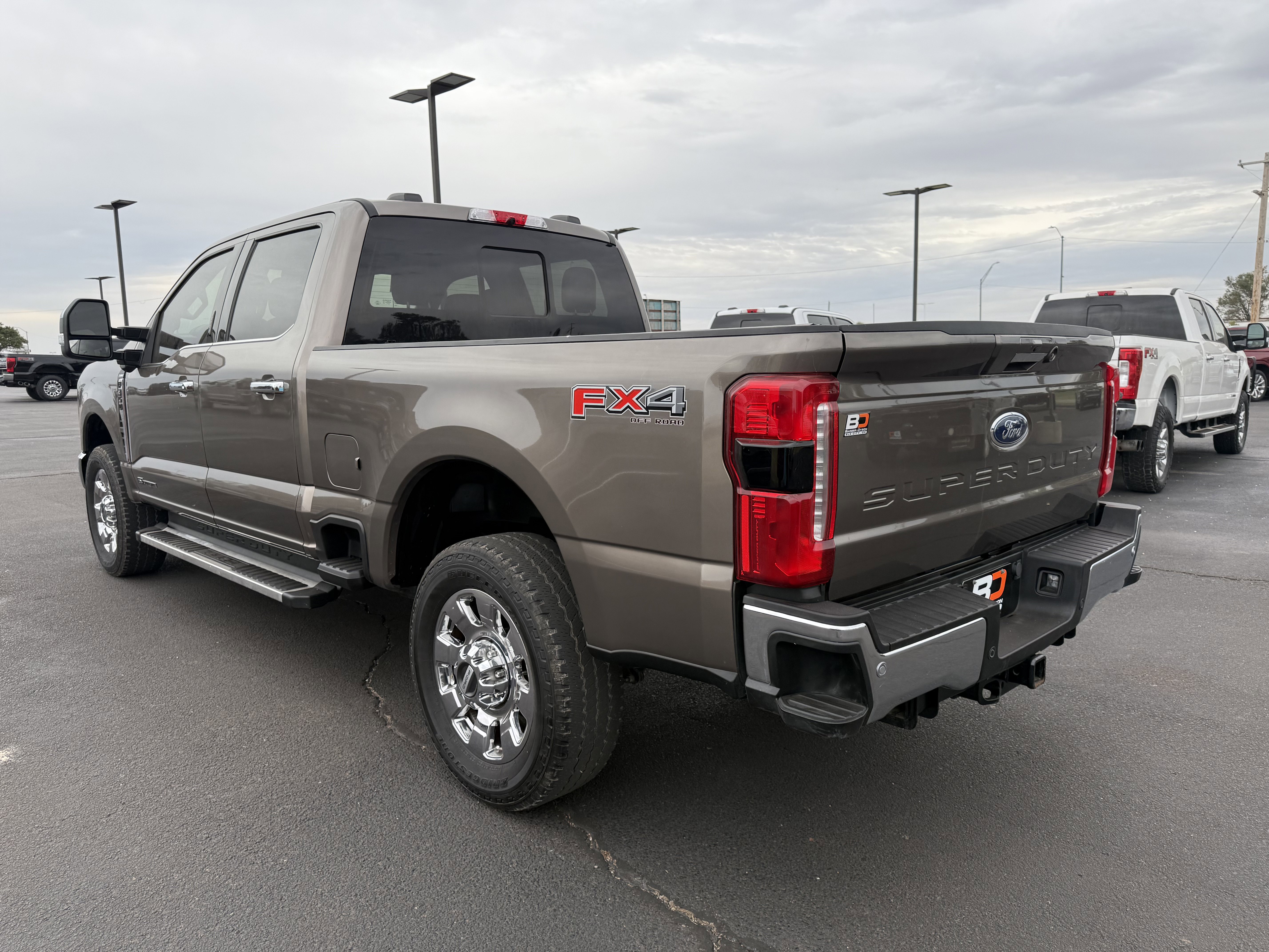Used 2023 Ford F350 Lariat w/ Tow Technology Package image 4
